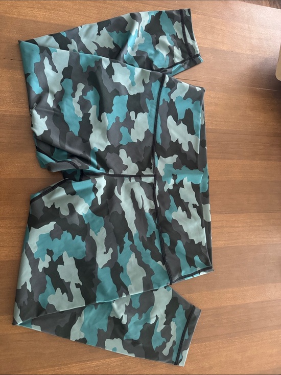 lululemon athletica Pants - BNWOT Lululemon athletica Teal & Black Camo Leggings